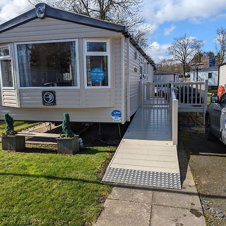 Haggerston Castle 3 Bedroom Deluxe Holiday Home Cheswick  Eksteriør billede