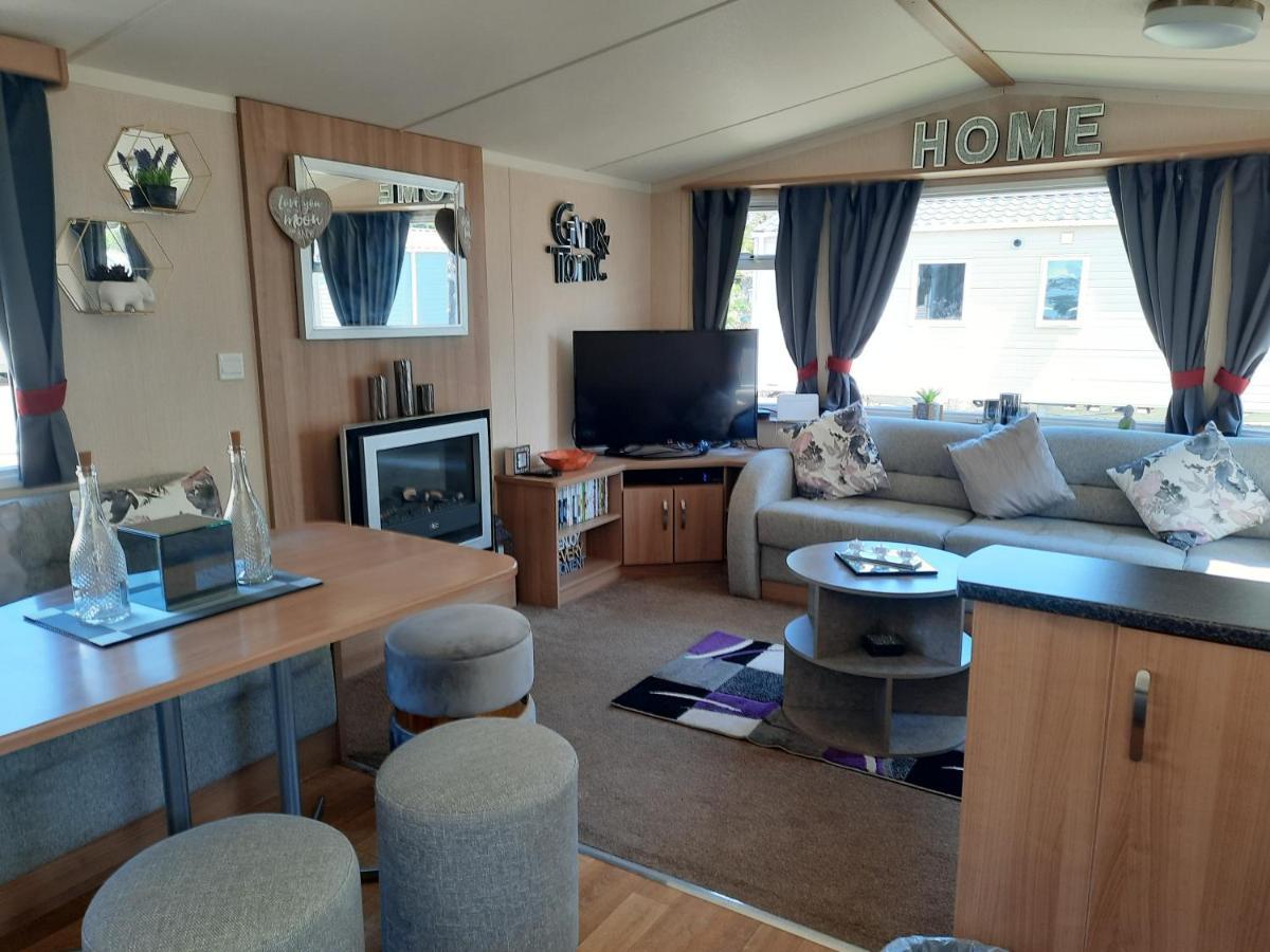 Haggerston Castle 3 Bedroom Deluxe Holiday Home Cheswick  Eksteriør billede