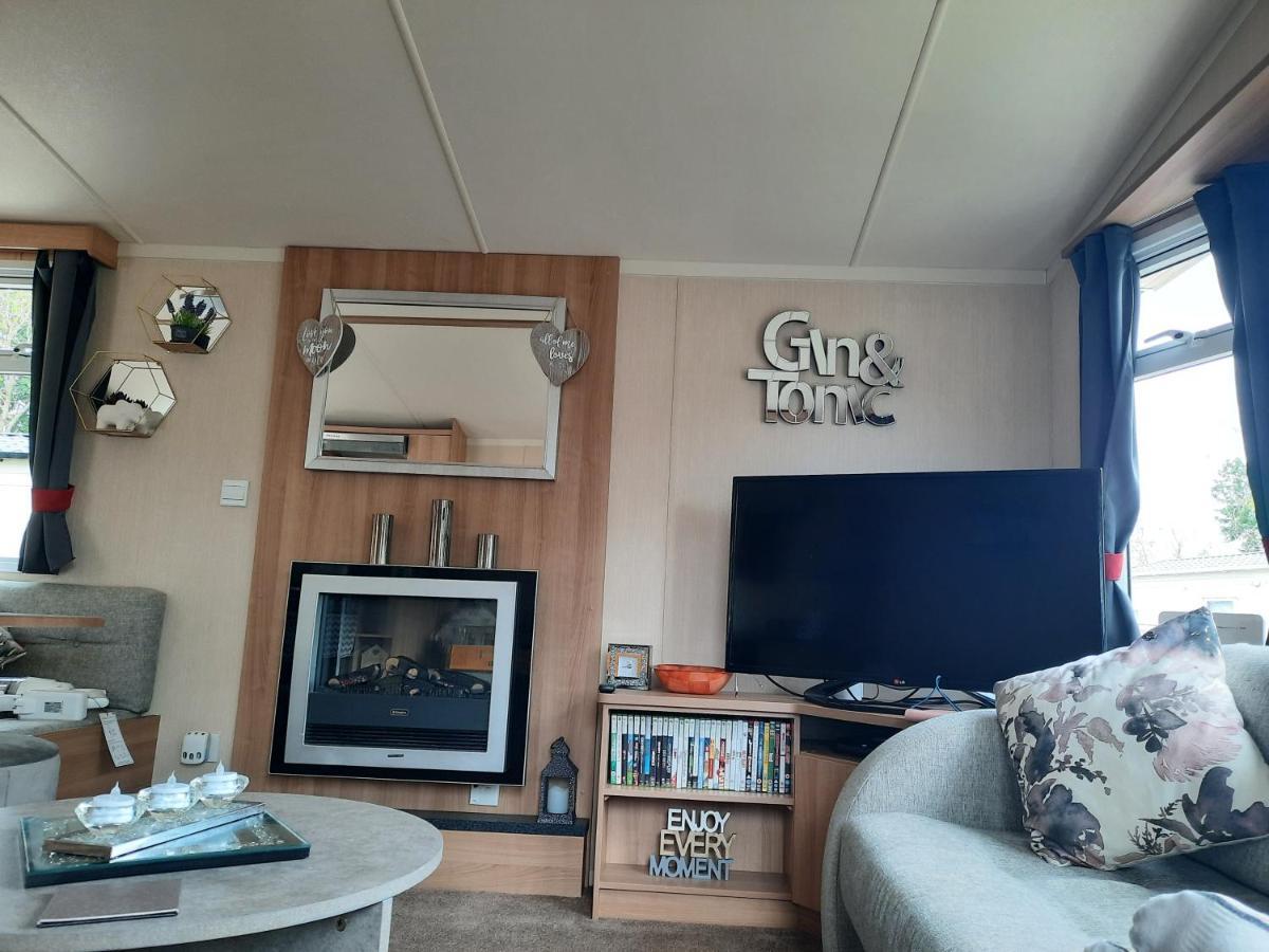 Haggerston Castle 3 Bedroom Deluxe Holiday Home Cheswick  Eksteriør billede