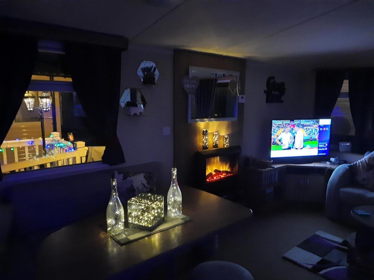 Haggerston Castle 3 Bedroom Deluxe Holiday Home Cheswick  Eksteriør billede