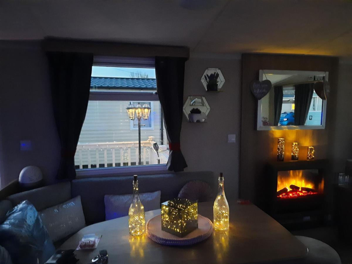 Haggerston Castle 3 Bedroom Deluxe Holiday Home Cheswick  Eksteriør billede