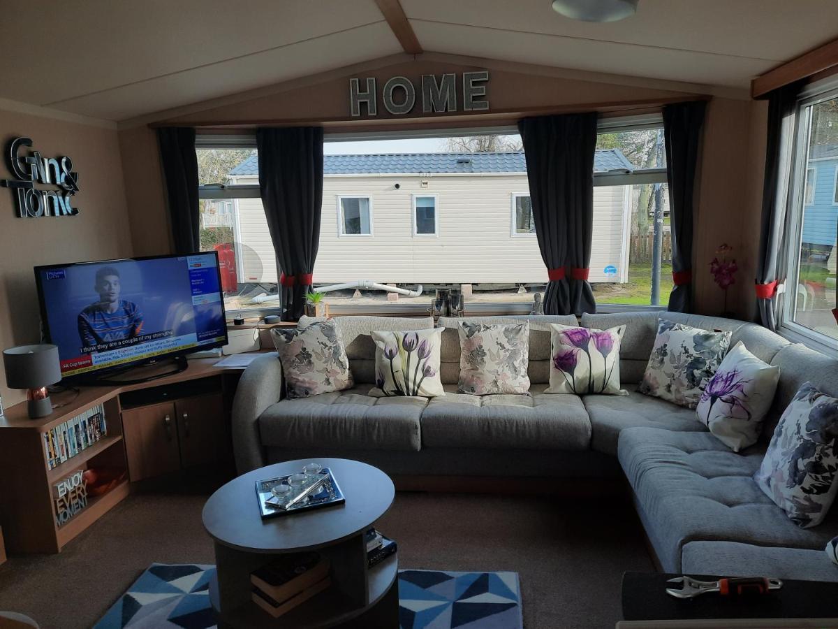 Haggerston Castle 3 Bedroom Deluxe Holiday Home Cheswick  Eksteriør billede
