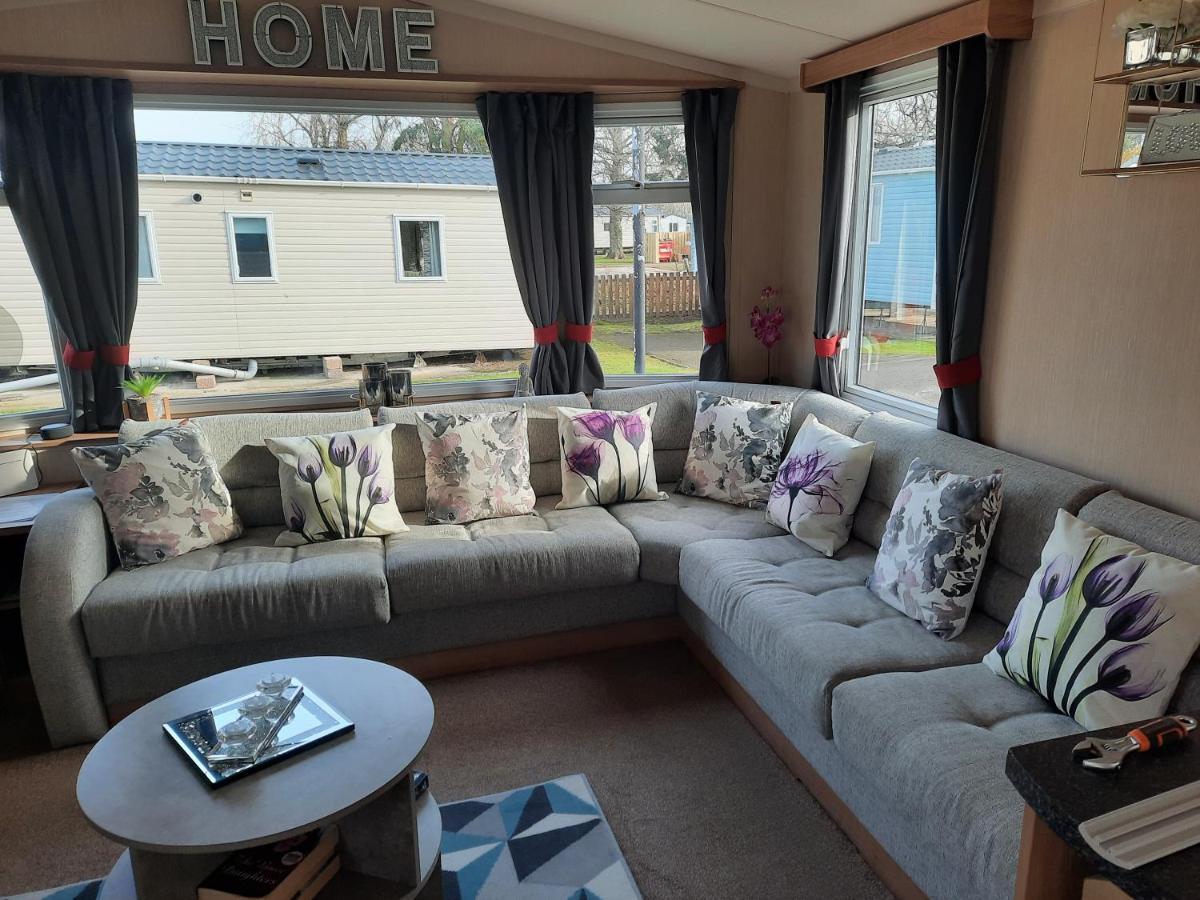 Haggerston Castle 3 Bedroom Deluxe Holiday Home Cheswick  Eksteriør billede
